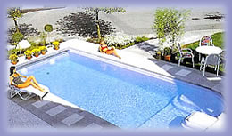 Pool im Garten